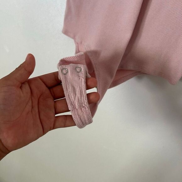 Tommy Jeans Pink Ribbed Bodysuit Women’s Size M Logo Tank One Piece - Picture 5 of 7